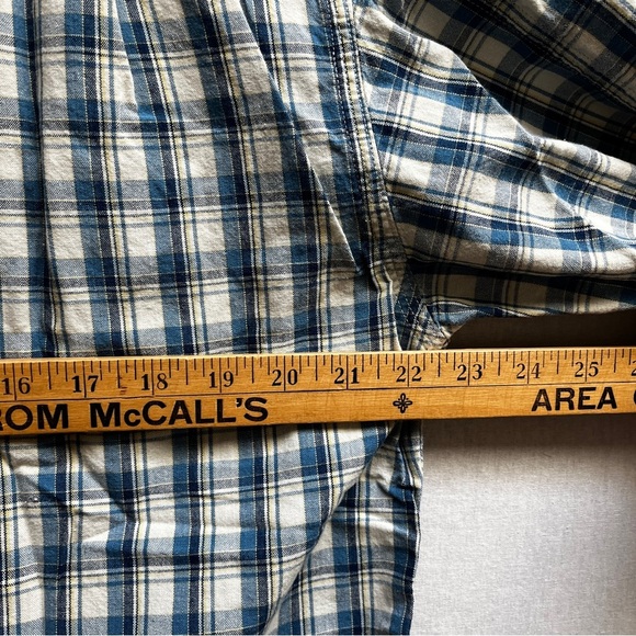 L. L. Bean Blue Plaid Men's Button up Shirt Sz M - Picture 7 of 8
